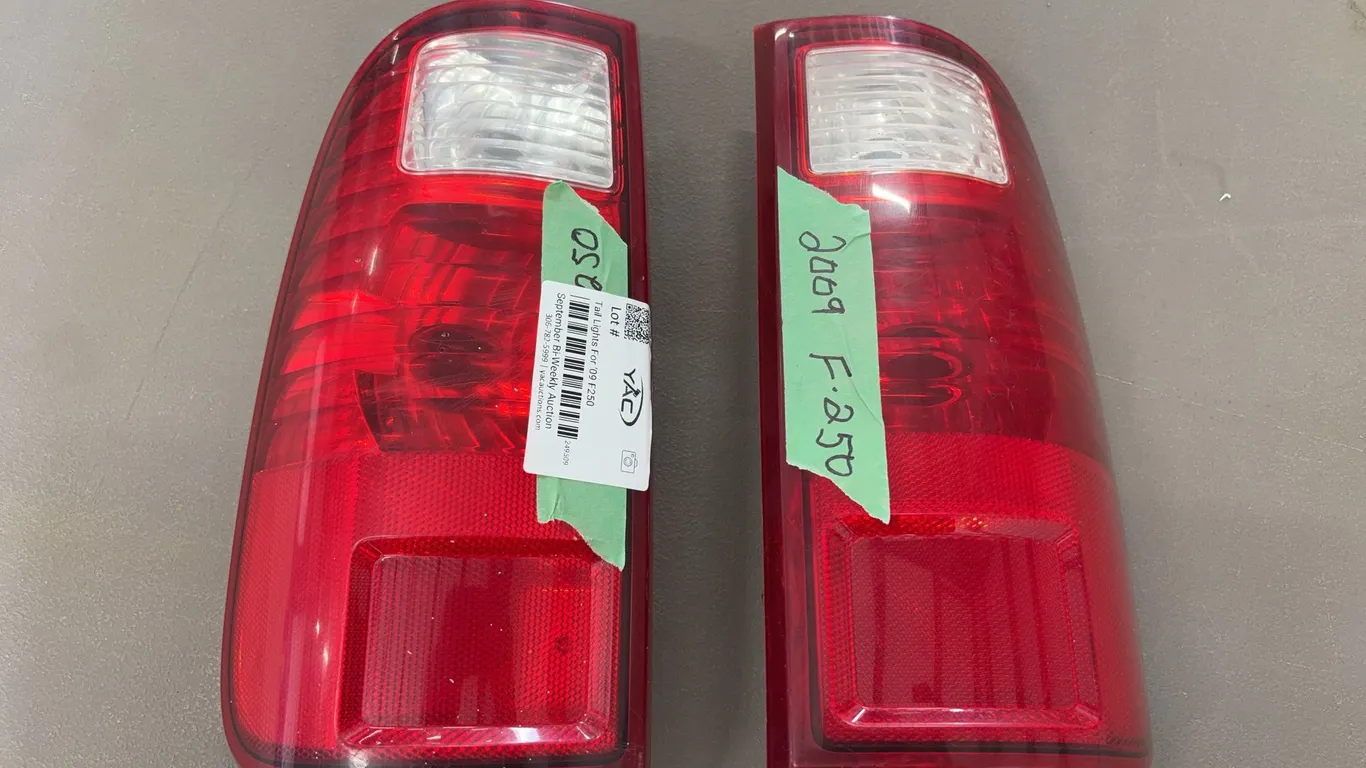 Tail Lights For '09 F250