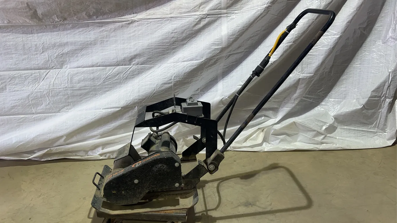 Packer Bros 184E 110V Electric Plate Tamper