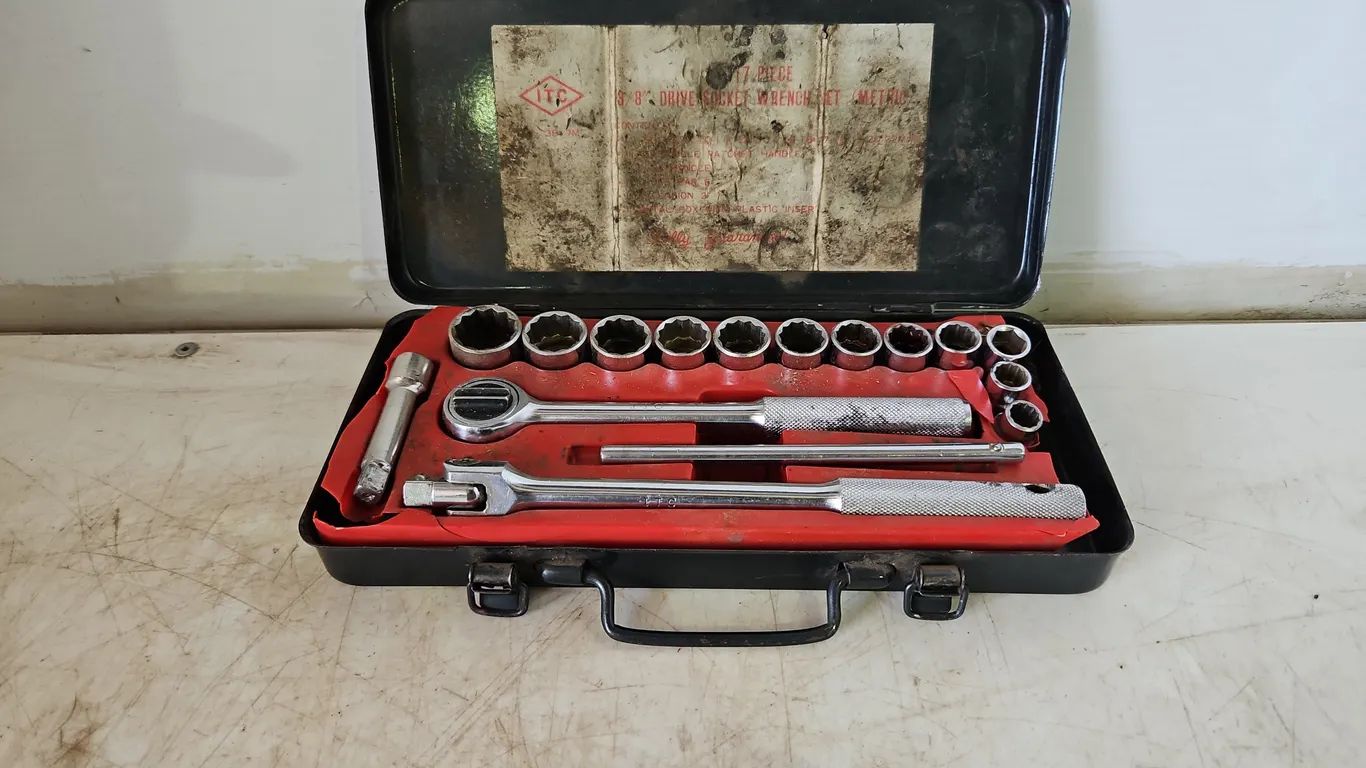 3/8 Drive Socket Set