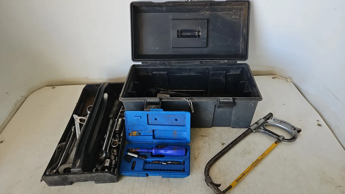 Tool Box W/Tools