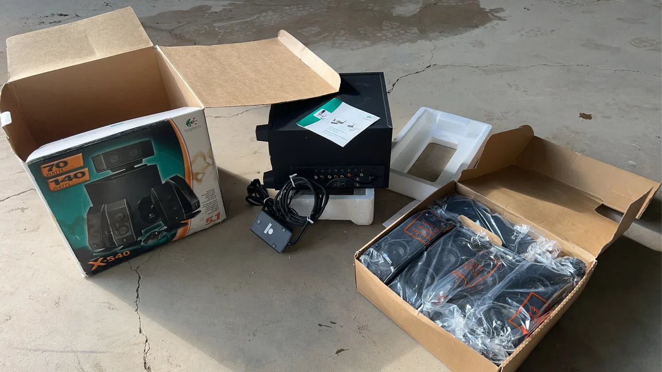Logitech 5.1 PC Speaker System