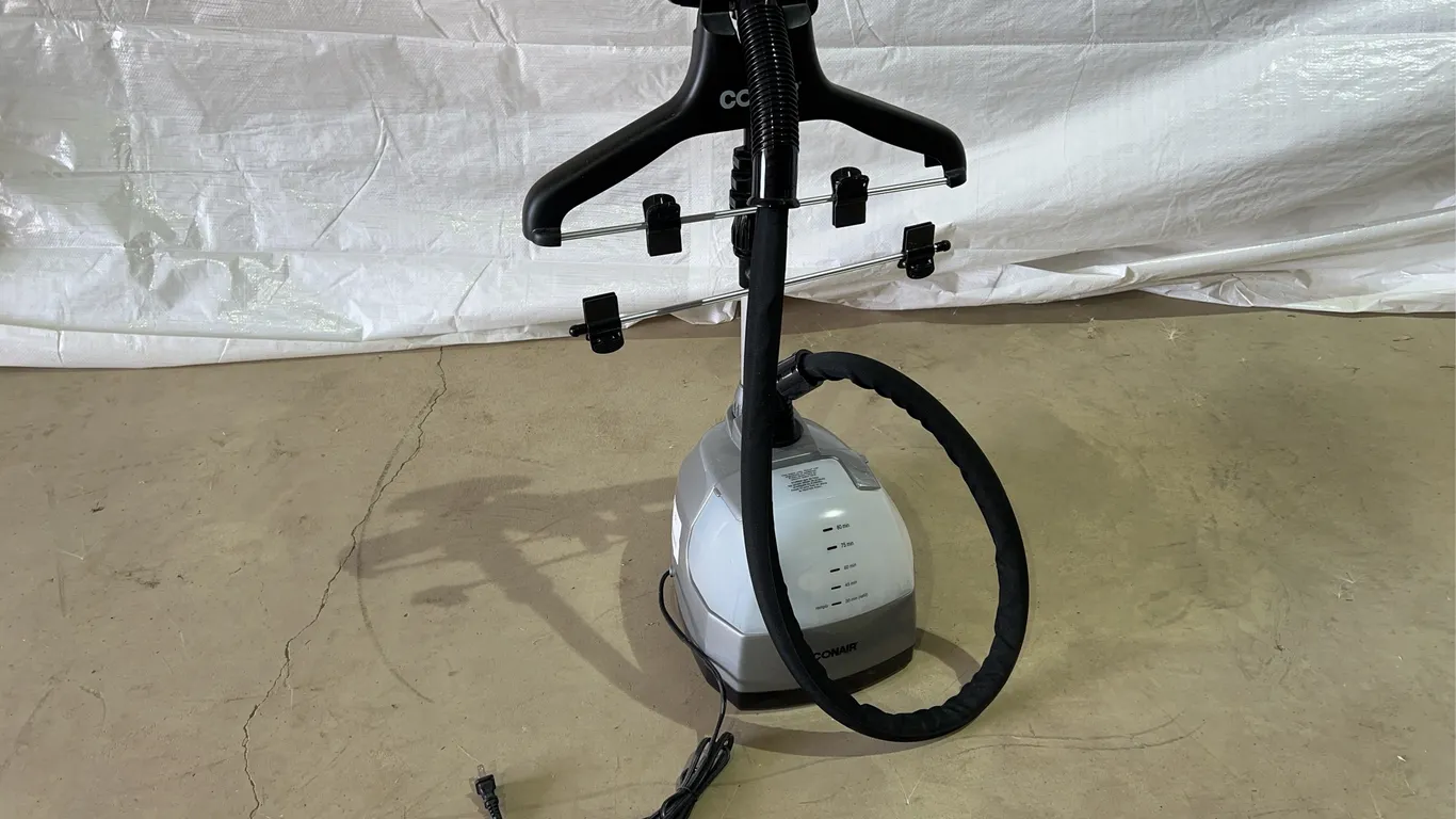Conair Telescopic 1500W Garment Steamer