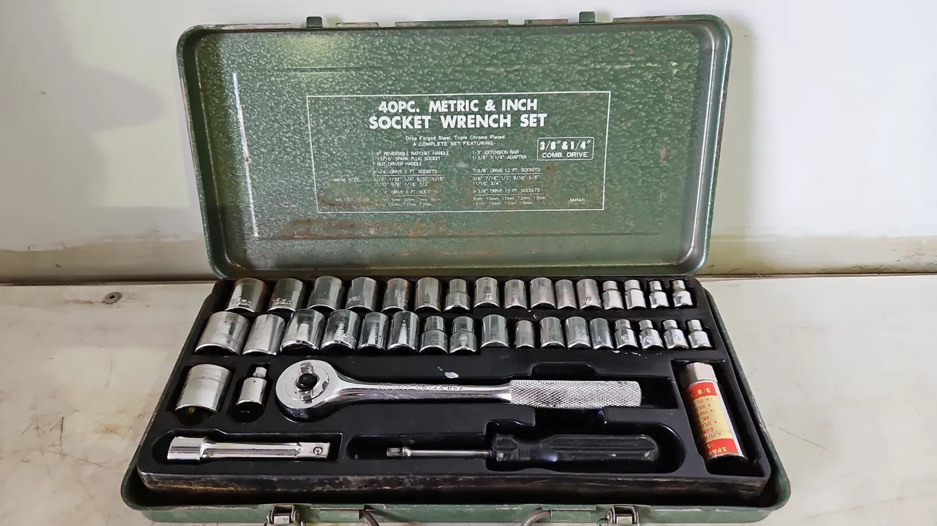 Green Socket Set