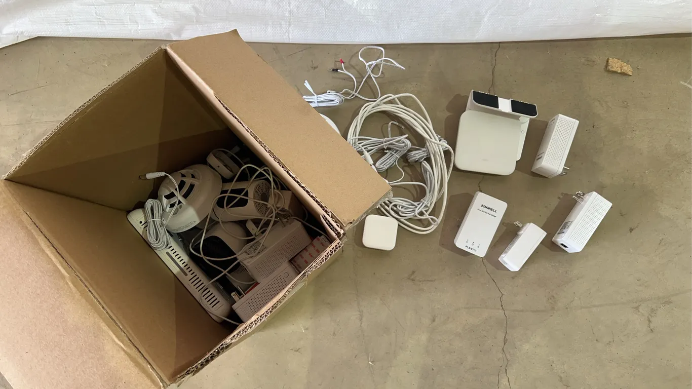 Vivent Home Security System(See Description)