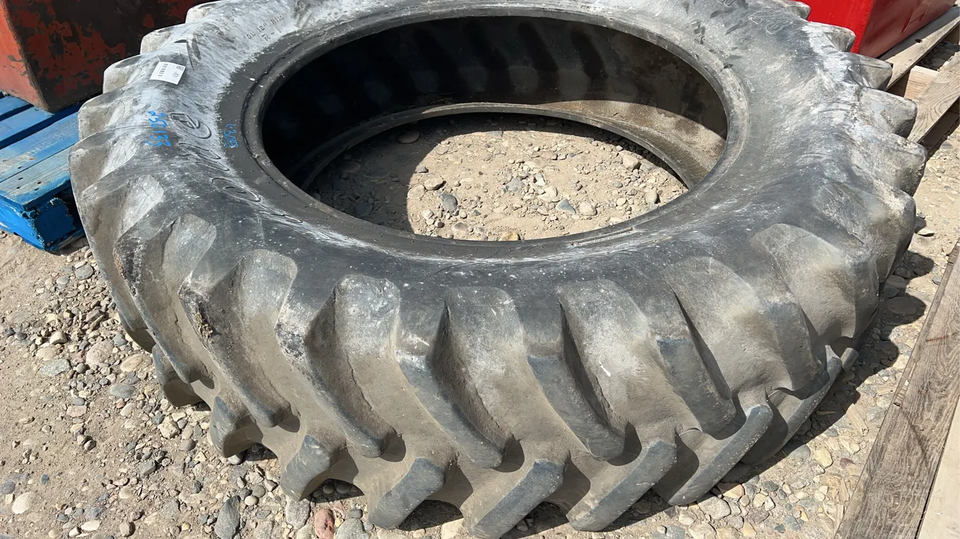 18.4x38 Tractor Tire
