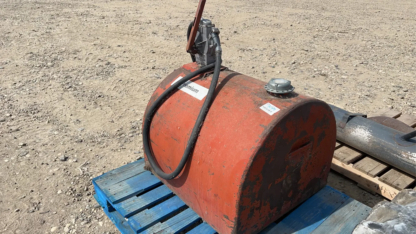 60 Gallon Slip Tank W/ Pump