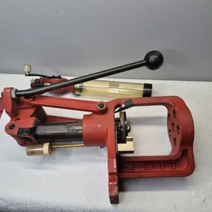 HORNADY PRO 7 PROGRESSIVE PRESS W/ HORNADY POWDER