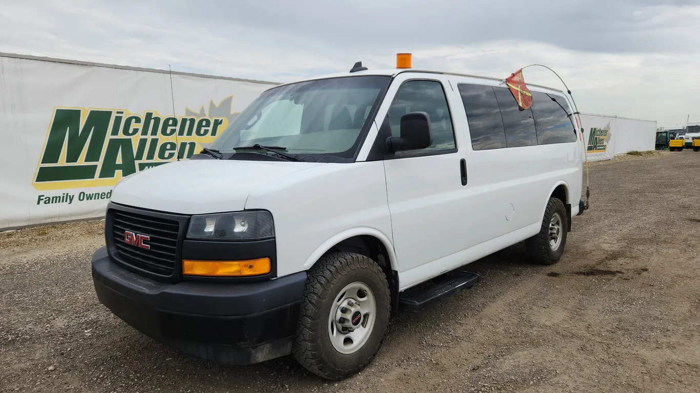 2023 GMC Savana