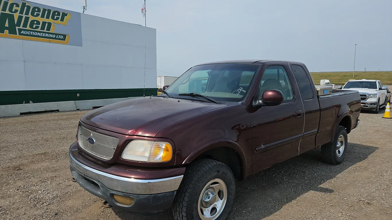 2001 Ford F-150 4dr SuperCab XL 4WD Styleside SB