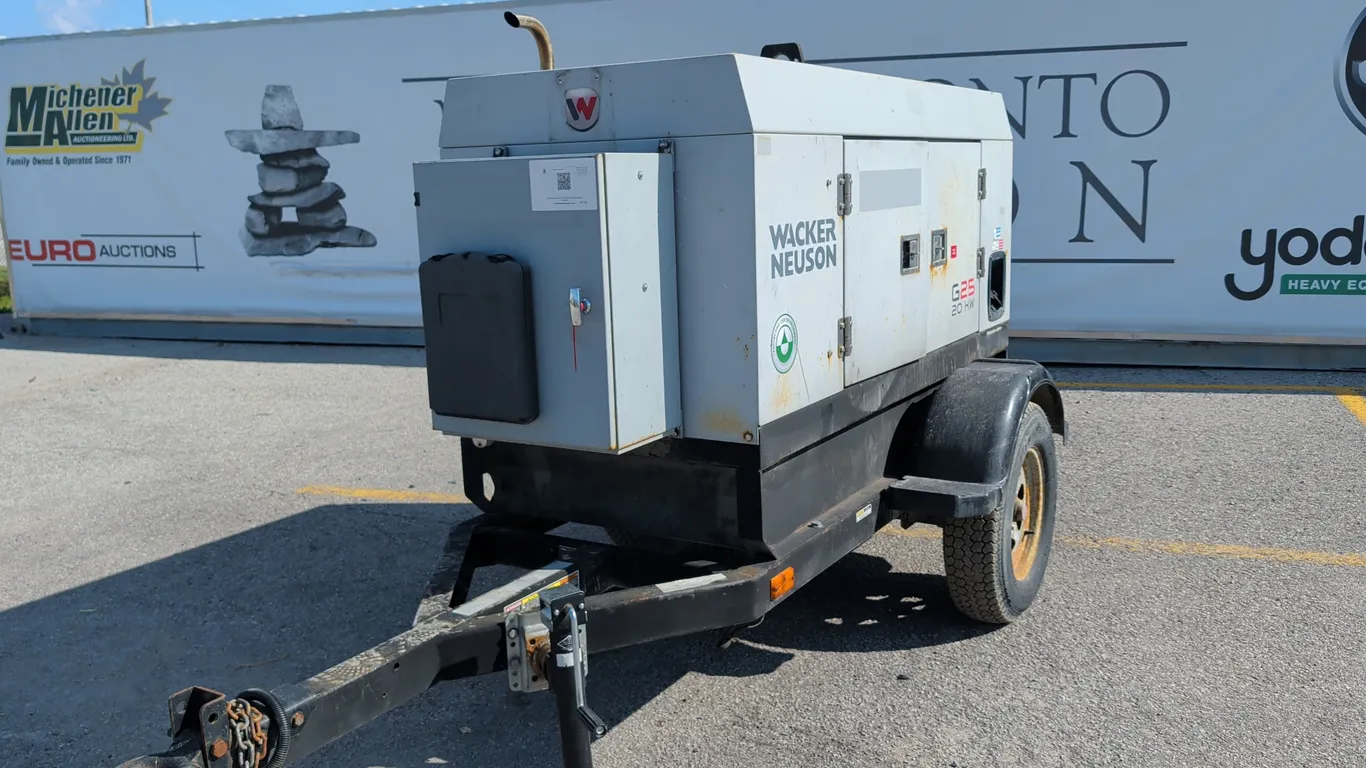 2018 Wacker Neuson G25 20KW Tow Behind Generator
