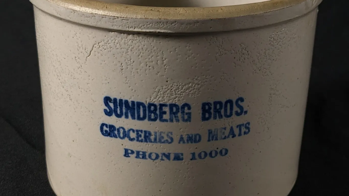 3# RED WING ADVERTISING STONEWARE BUTTER CROCK SUNDBERG BROS GROCERIES AND MEATS PHONE 1000 (RED WING MINNESOTA)