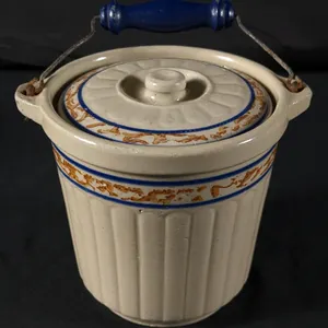 RED WING STONEWARE SPONGEBAND GREYLINE 3# BAIL HANDLED BUTTER CROCK