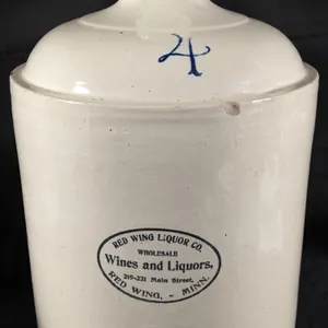 4 GAL RED WING STONEWARE ADVERTISING JUG CROCK RED WING LIQUOR CO WHOLESALE WINES & LIQOURS RED WING MINNESOTA