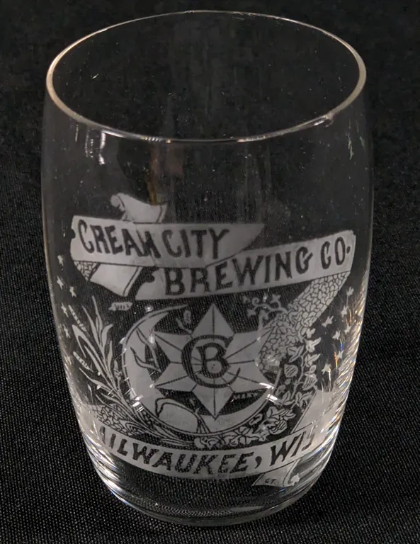 PRE PROHIBITION CREAM CITY BREWING MILWAUKEE WISCONSIN ETCHED BEER DRINKING GLASS