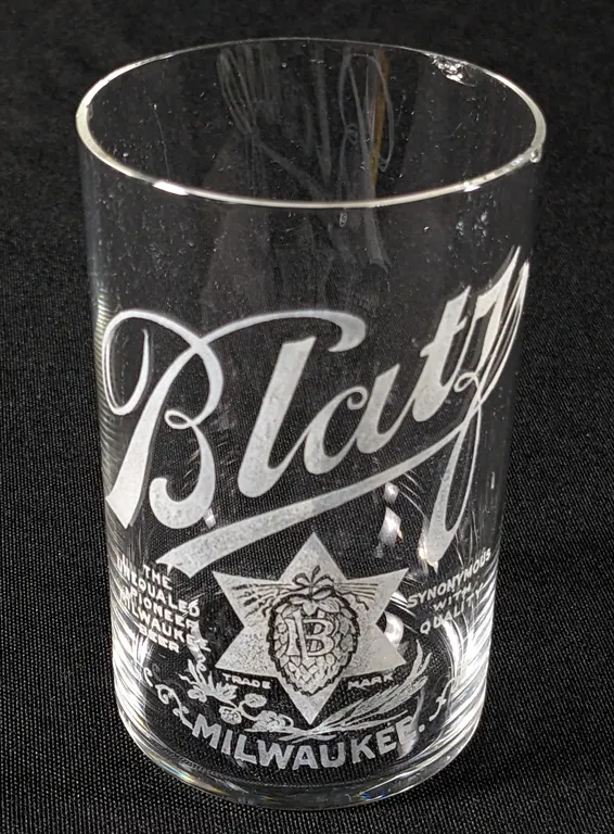 PRE PROHIBITION BLATZ THE UNEQUALED PIONEER MILWAUKEE BEER ETCHED WISCONSIN BER DRINKING GLASS