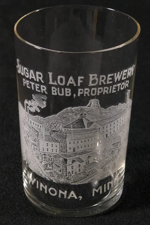 PRE PROHIBITION FACTORY SCENE SUGAR LOAF BREWERY PETER BUB PROPRIETER WINONA MINNESOTA ETCHED BEER DRINKING GLASS