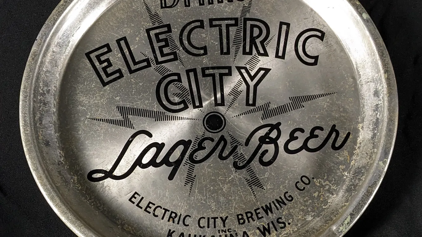 BEER TRAY DRINK ELECTRIC CITY LAGER BEER KAUKANA WISCONSIN