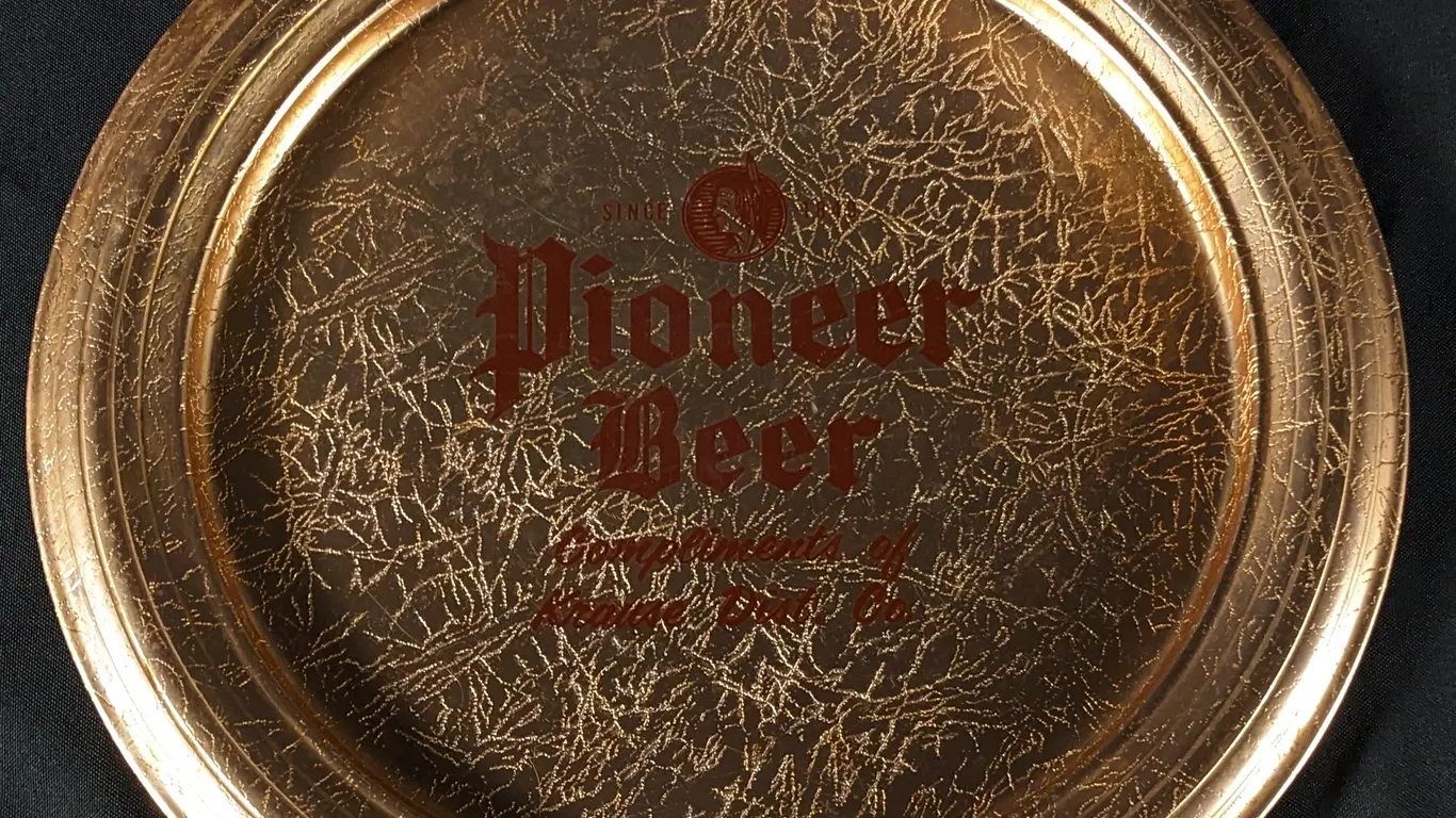 BEER TRAY PIONEER BEER COMPLIMENTS OF KRAUSE DIST CO