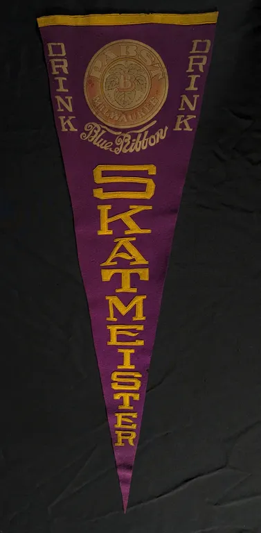 PRE PROHIBITION BEER FELT PENNANT SIGN DRINK PABST BLUE RIBBON SKATMEISTER
