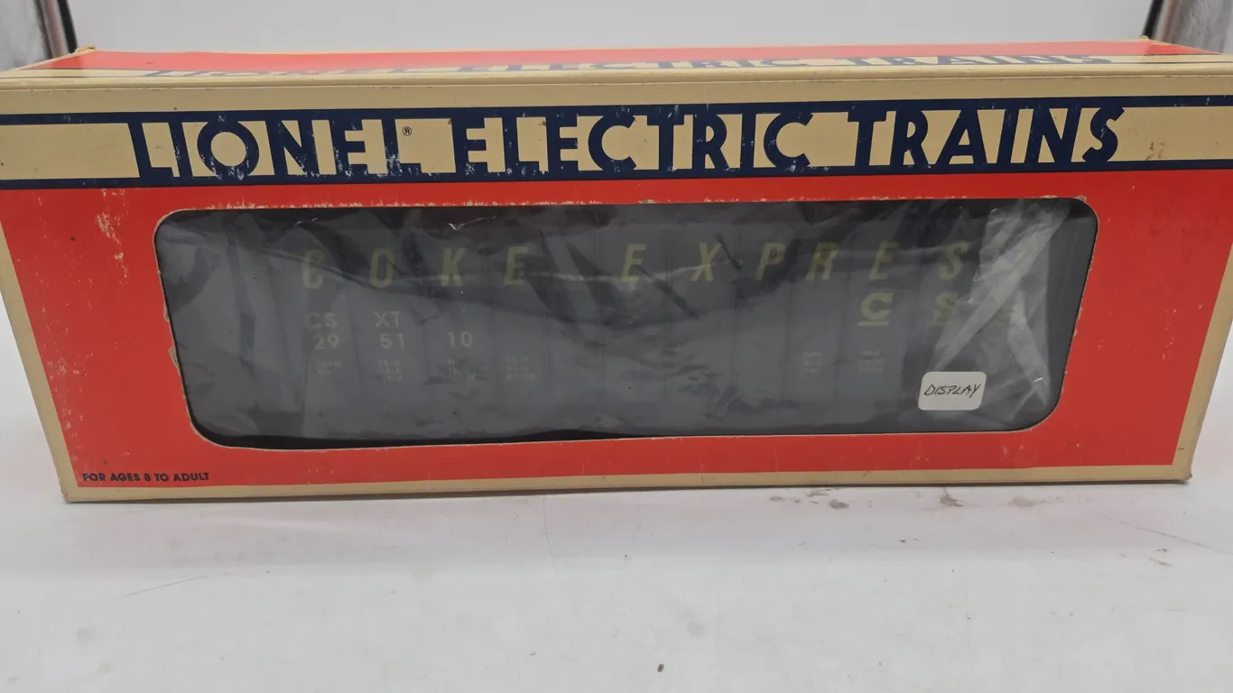 Vintage lionel c s x three bay, hopper car with coal in original box
