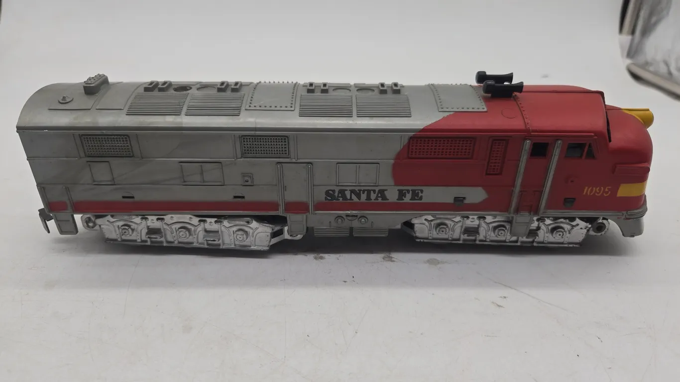 Vintage marxs brand number 1095. Santa fe diesel locomotive