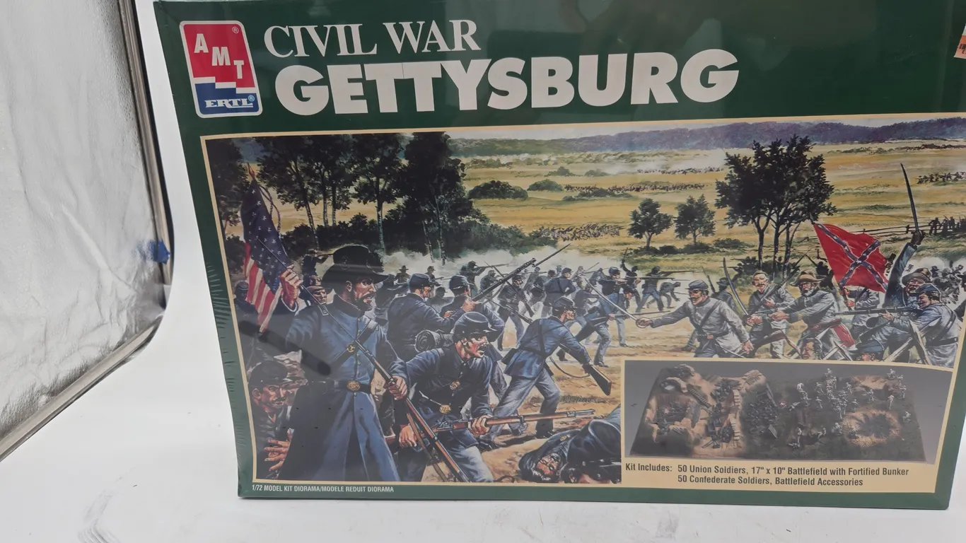 Vintage a m t brand civil war.Gettysburg battlefield model new inbox
