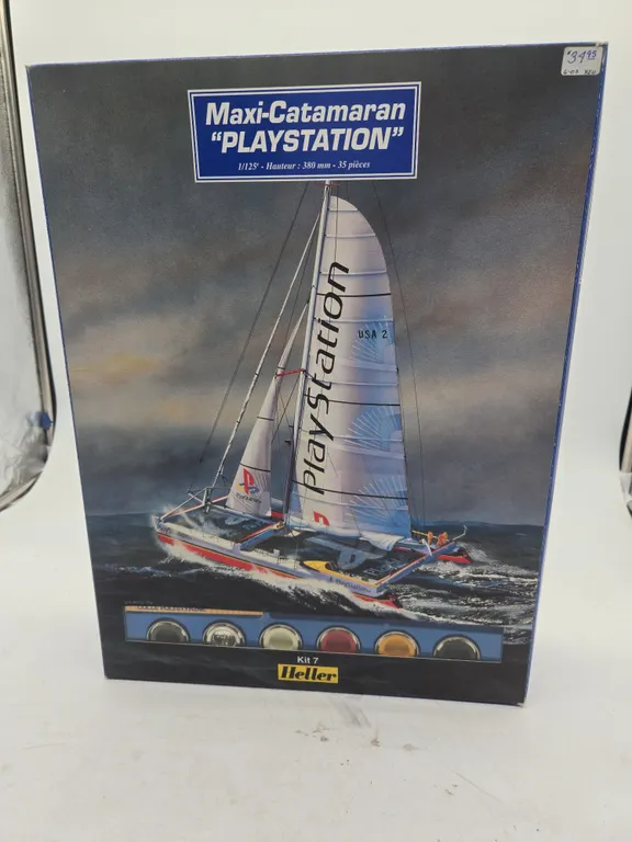 Vintage Heller maxi catamaran PlayStation model, new inbox.