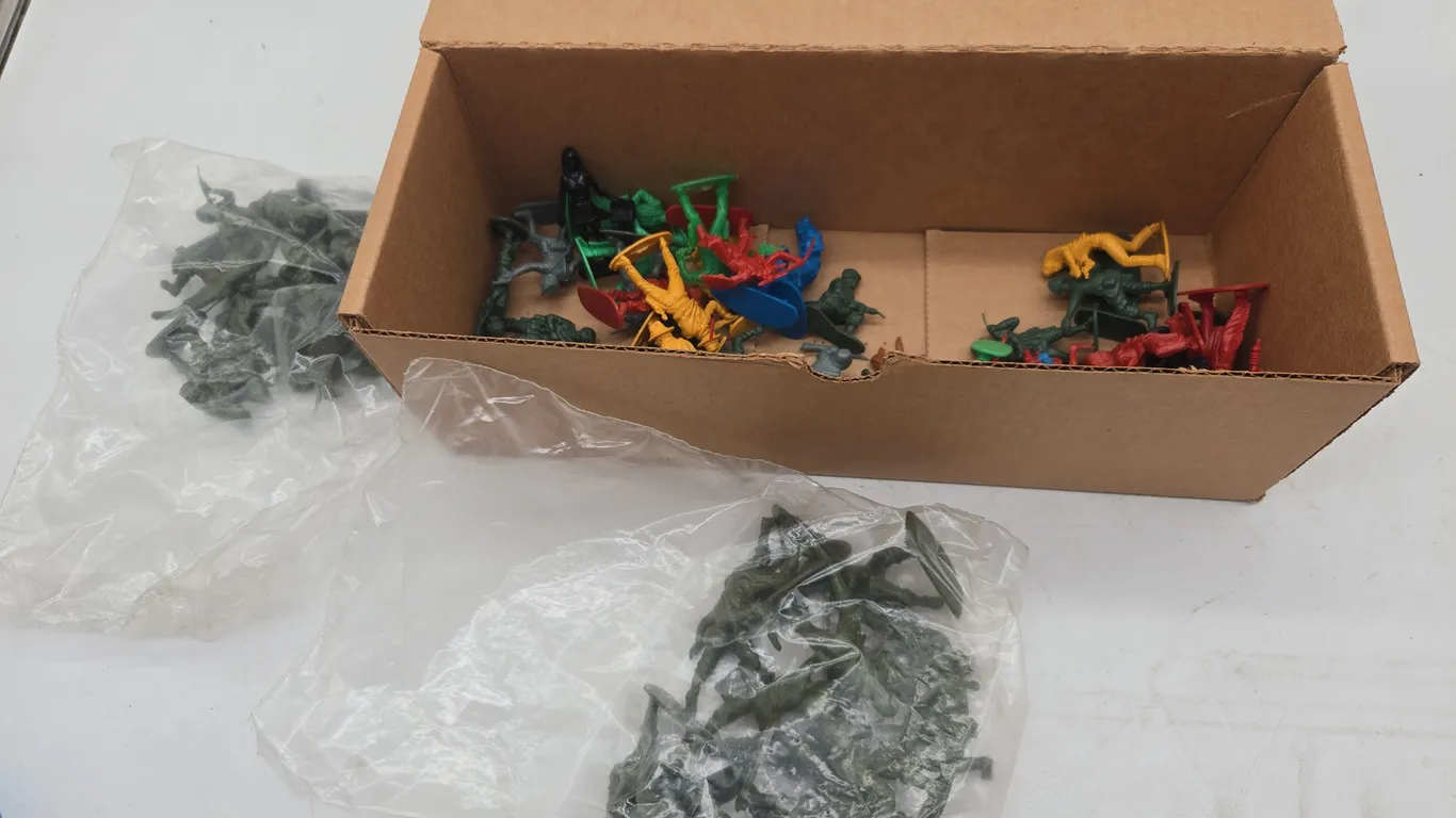 Assorted plastic fighting men