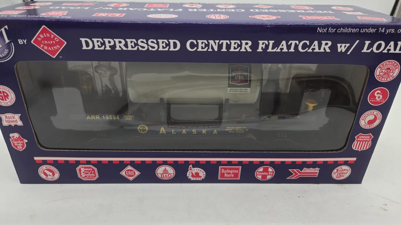 Vintage r m t alaskan dressed flat car set with load new inbox