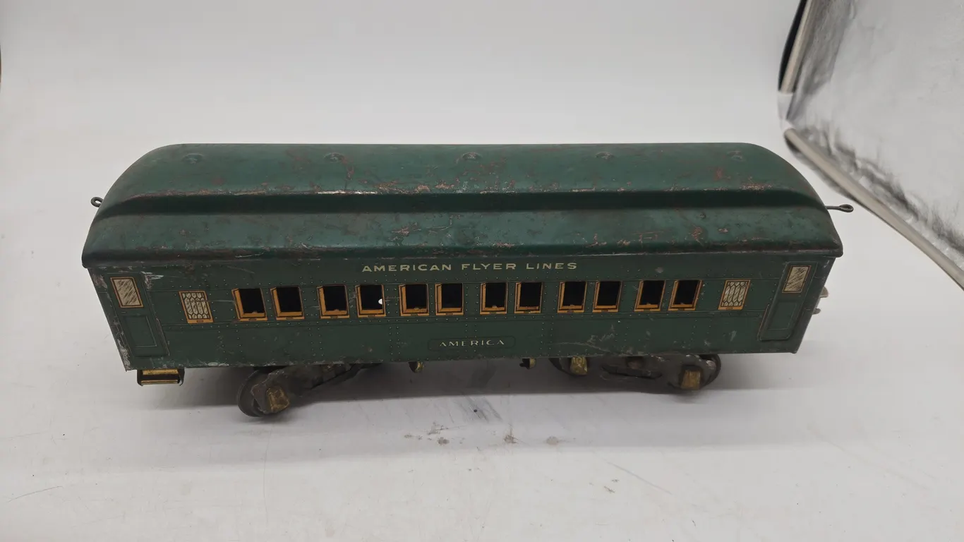 Pre-war, American flyer, number 4141 Pullman passenger car.
