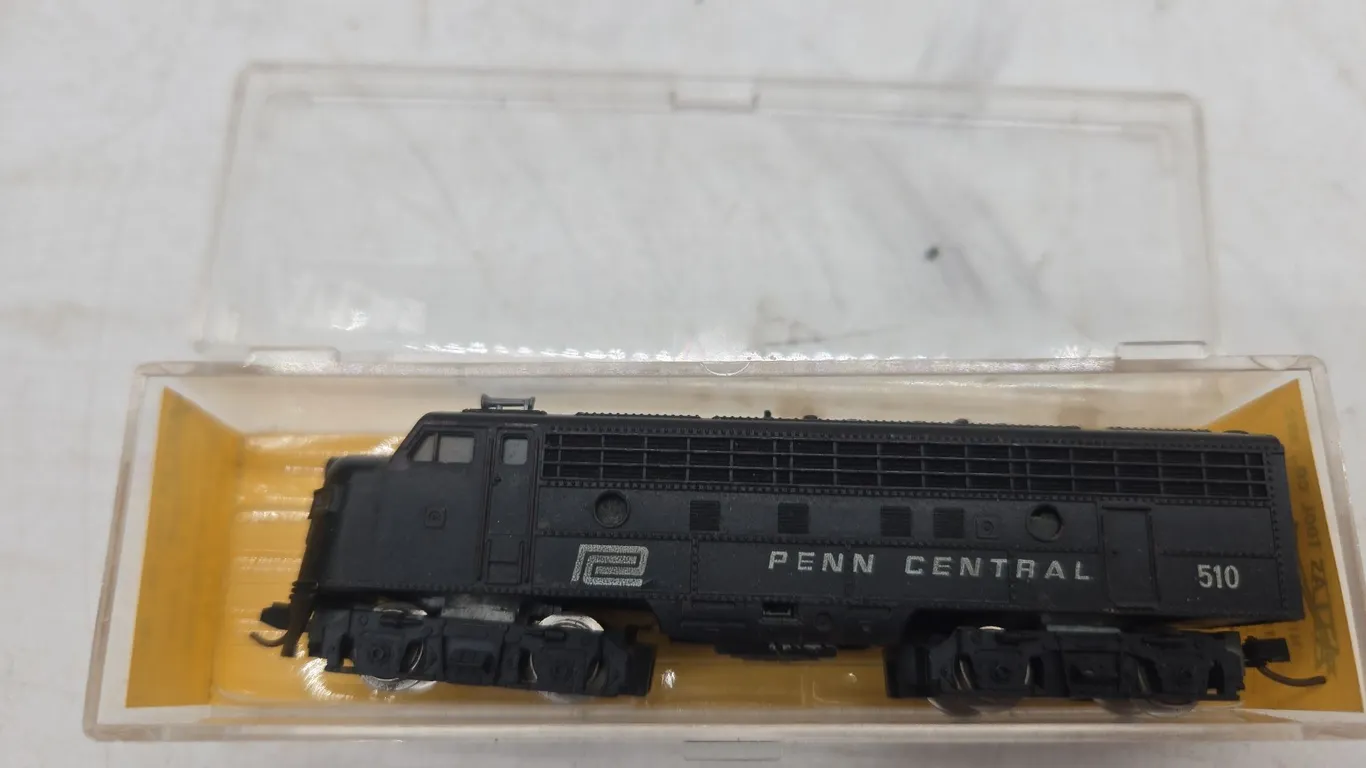 Vintage atlas n scale.Penn central number 510 locomotive new in original package