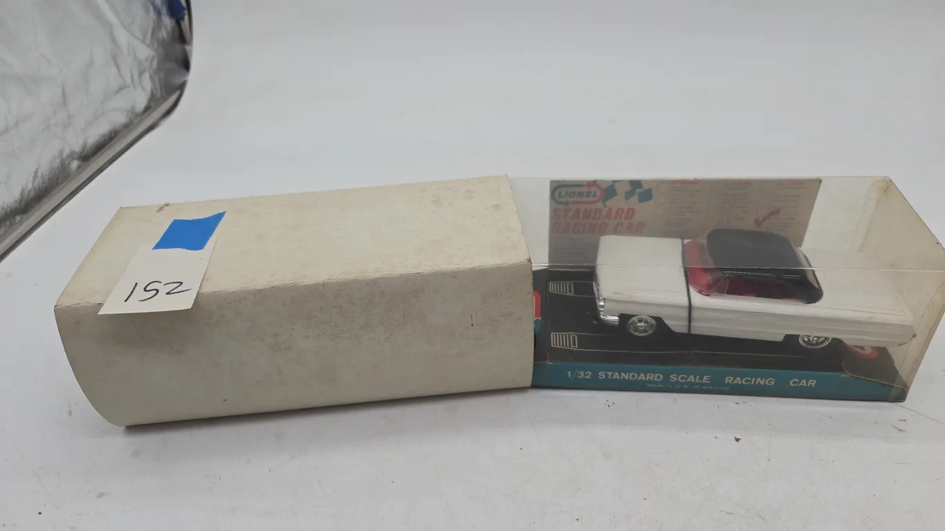 Vintage Lionel Ford Galaxy.
Standard scale slot car new inbox