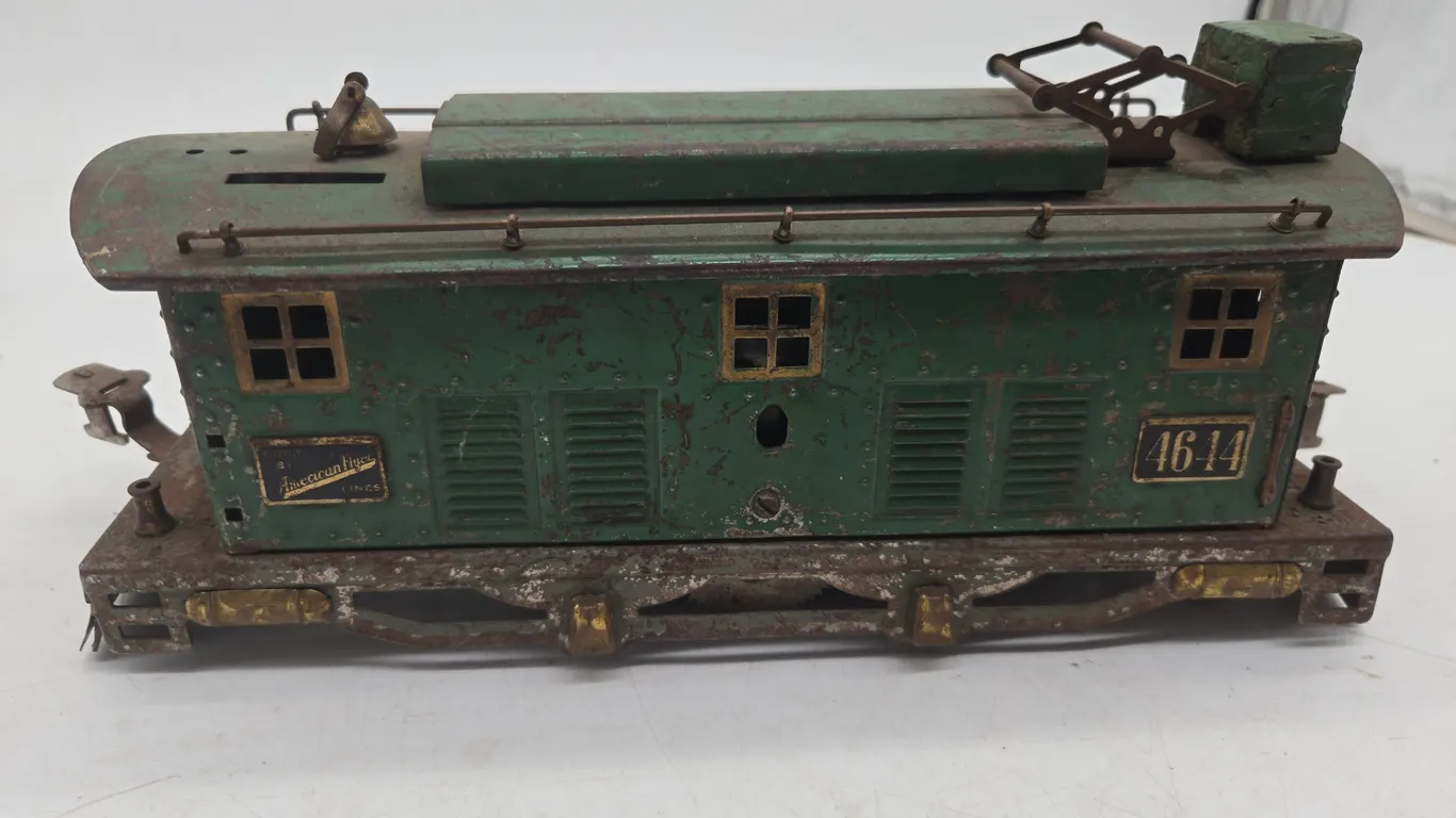 Vintage american flyer number 4644 electric green lithograph, box cab