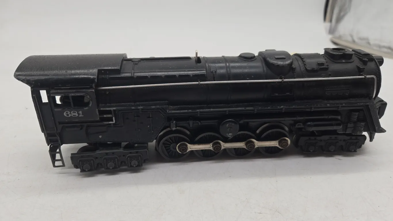 Vintage lionel number 681 steam locomotive