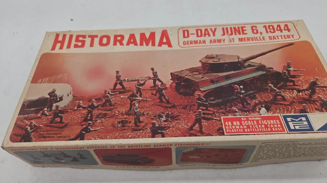 Vintage historama h* scale military figurine models.