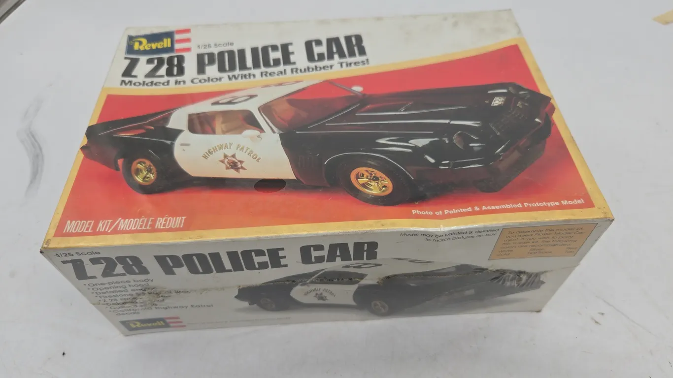 Vintage ravelle chevrolet Z28 camaro police car model, new inbox