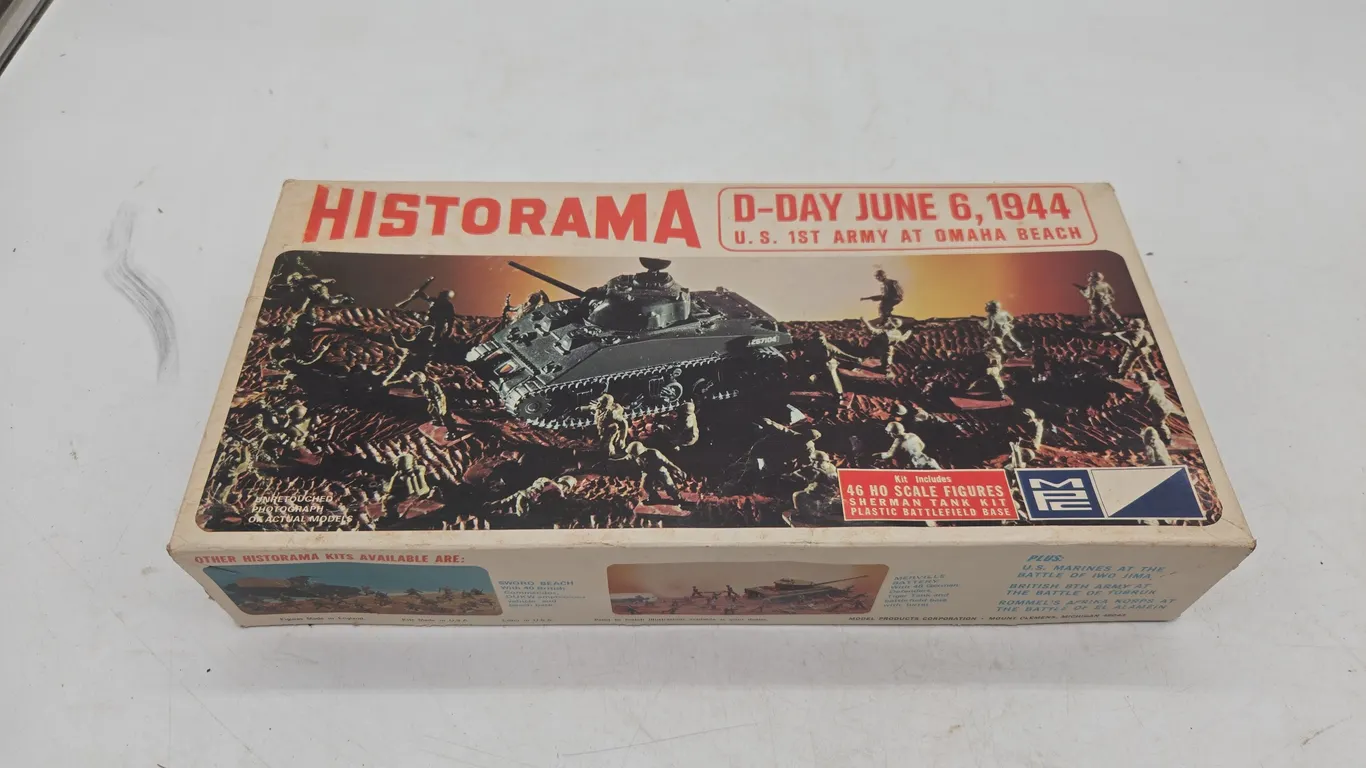 Vintage histo rama u s army at omaha beach figurine's model in original box