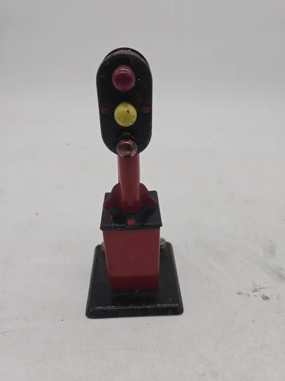 Vintage marxs brand number 404 block signal light