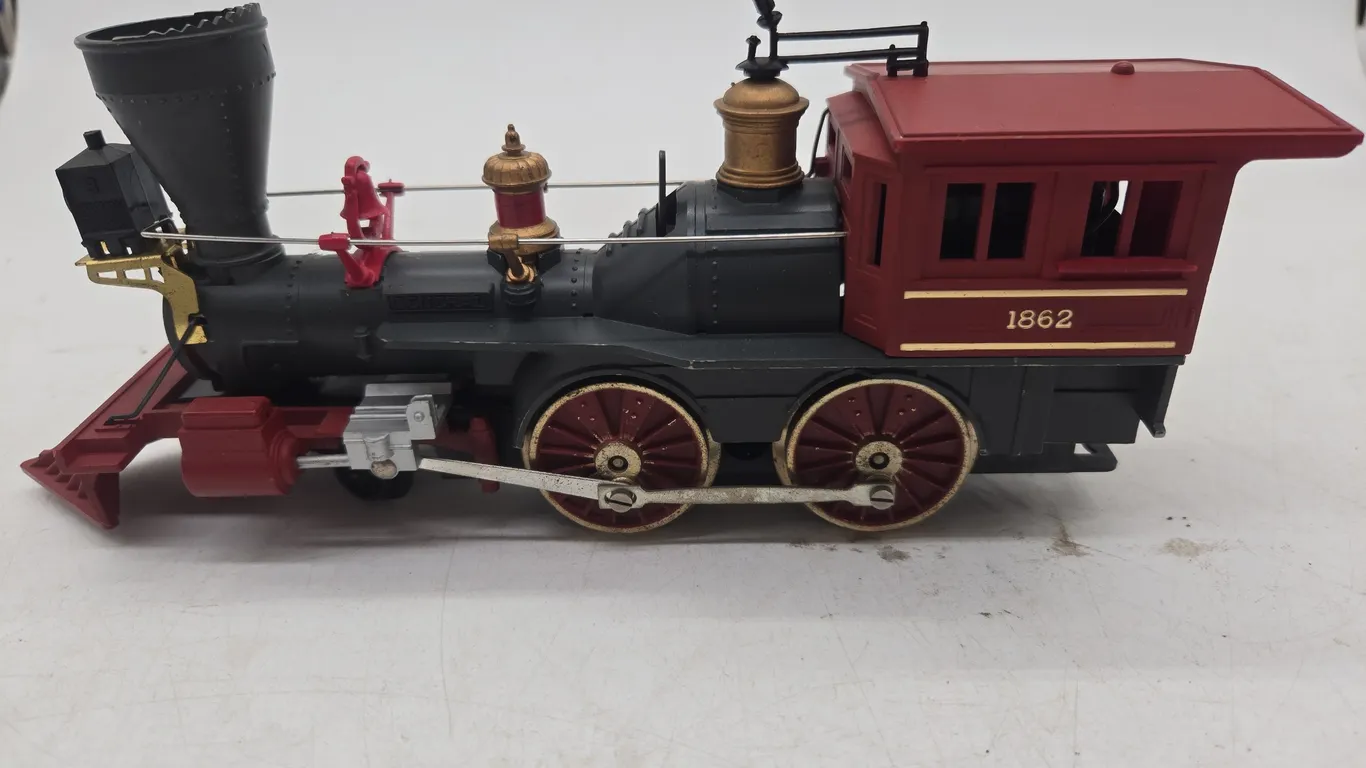 Vintage lionel general number 440 steam locomotive