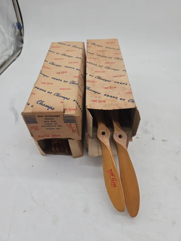 Vintage top flight props of champions wooden airplane props, new inboxes