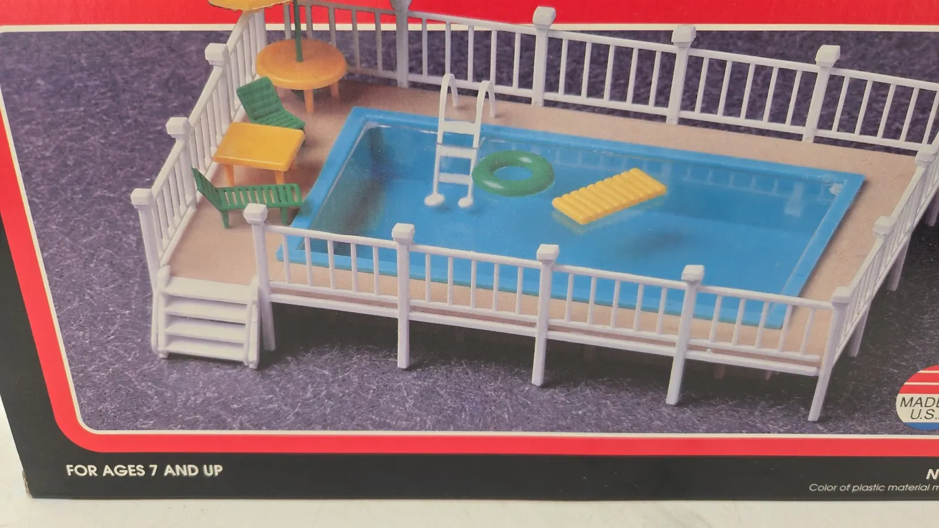Vintage atlas home swimming pool model kit, new inbox