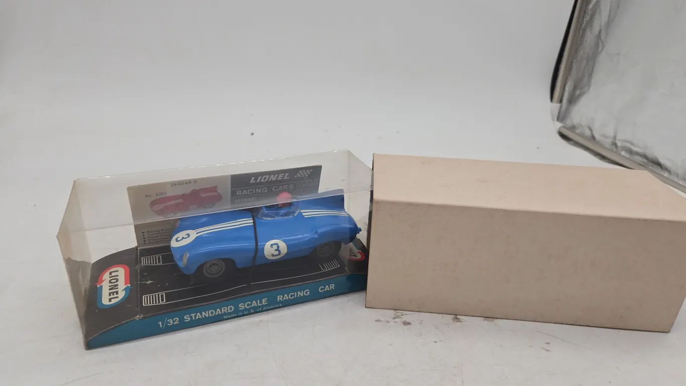 Vintage lionel jaguar d number 5201 standard scale slot, car new and original box