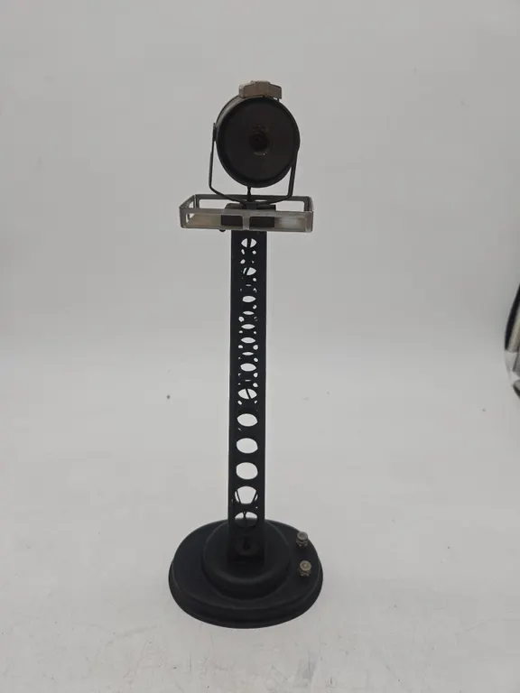 Vintage marxs trains number 436 searchlight tower