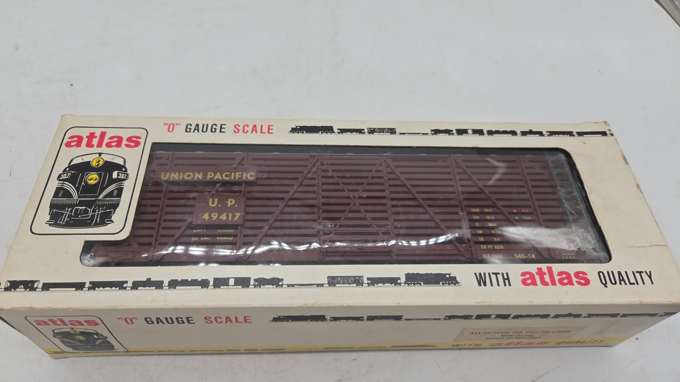 Vintage atlas union pacific forty foot stock car, new inbox