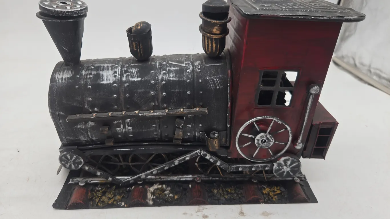 Bettage metal tin steam engine locomotive