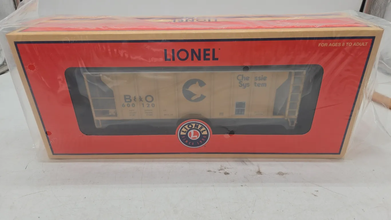 Vintage lionel chessy system p s two hopper, number 627047 new inbox