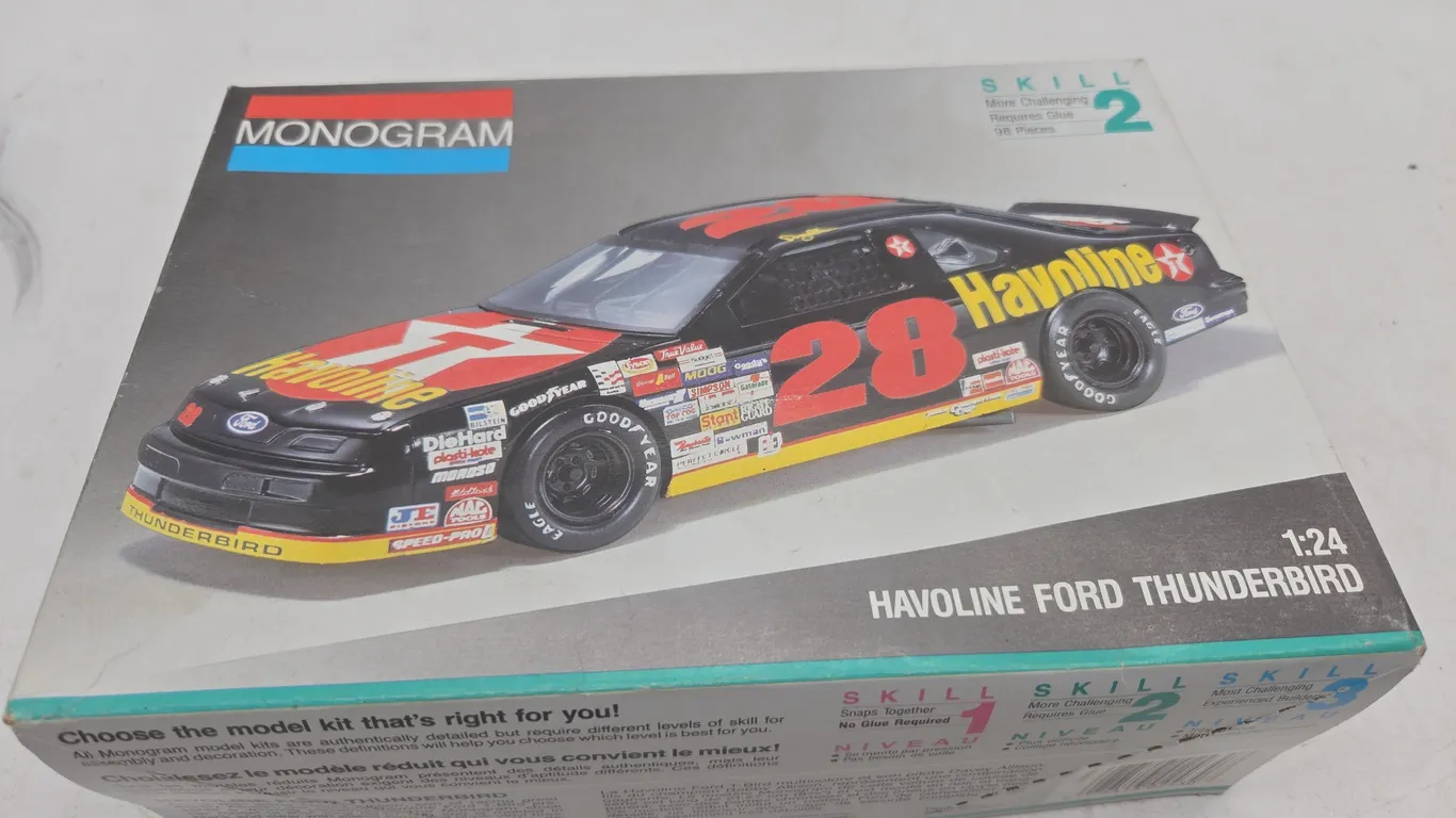 Vintage monogram havalene ford thunderbird model, new in original box