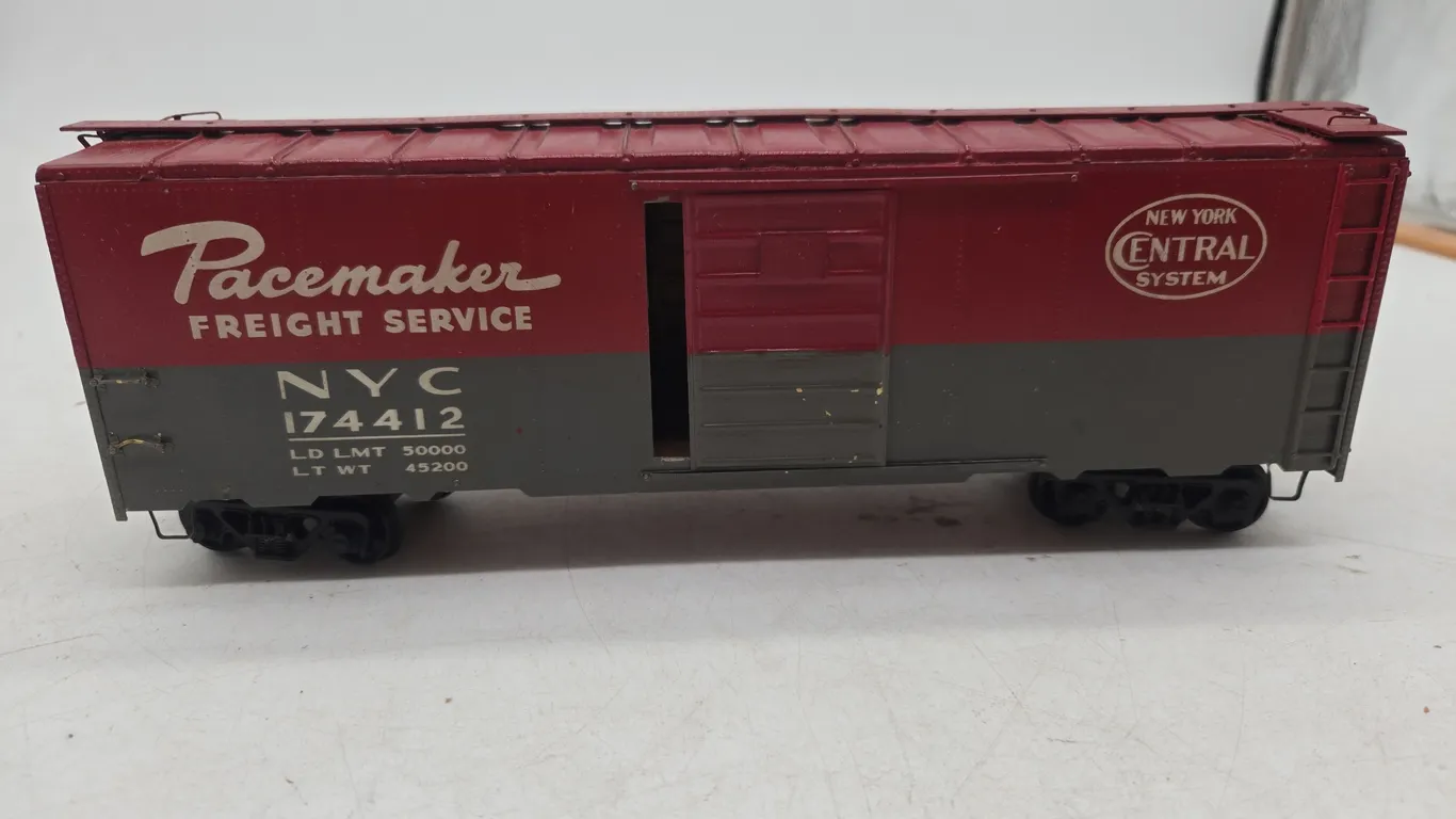 Vintage lionel, new york, central systems, peacemaker, freight car