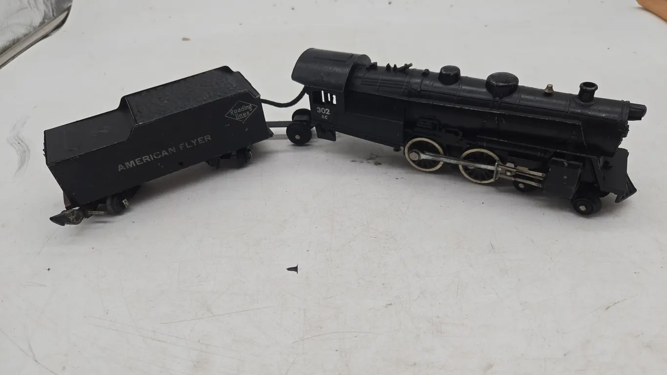 Vintage american flyer, steam locomotive, number 302