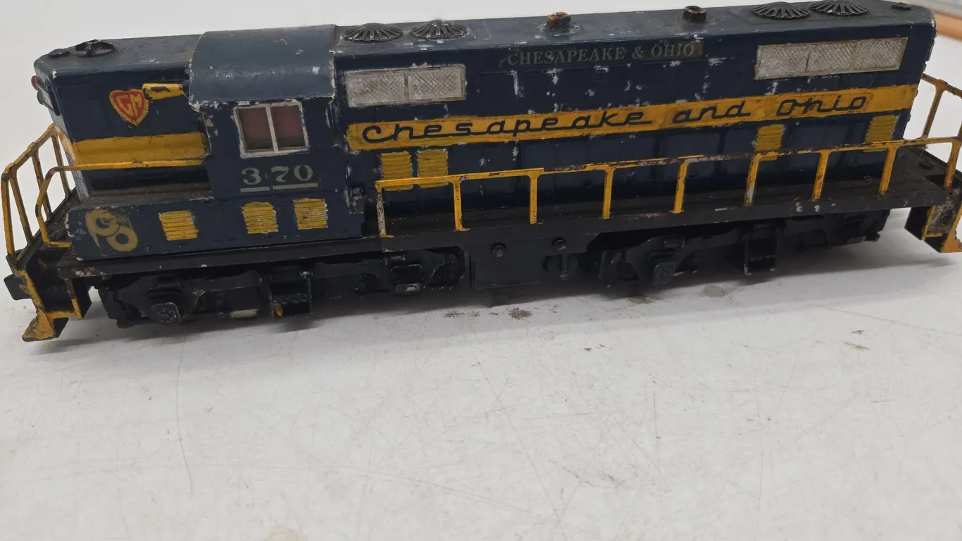 Vintage american flyer, h o scale, alco, diesel chesapeake, and ohio locomotive, number 370